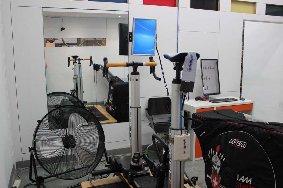 There is a second bike with pressure sensors in the saddle
