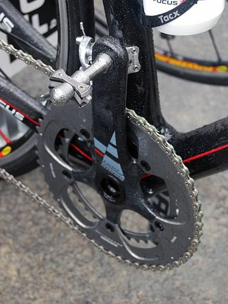 Terpstra's Focus Mares Team 'cross frame is outfitted with a SRAM Red BB30 crank.