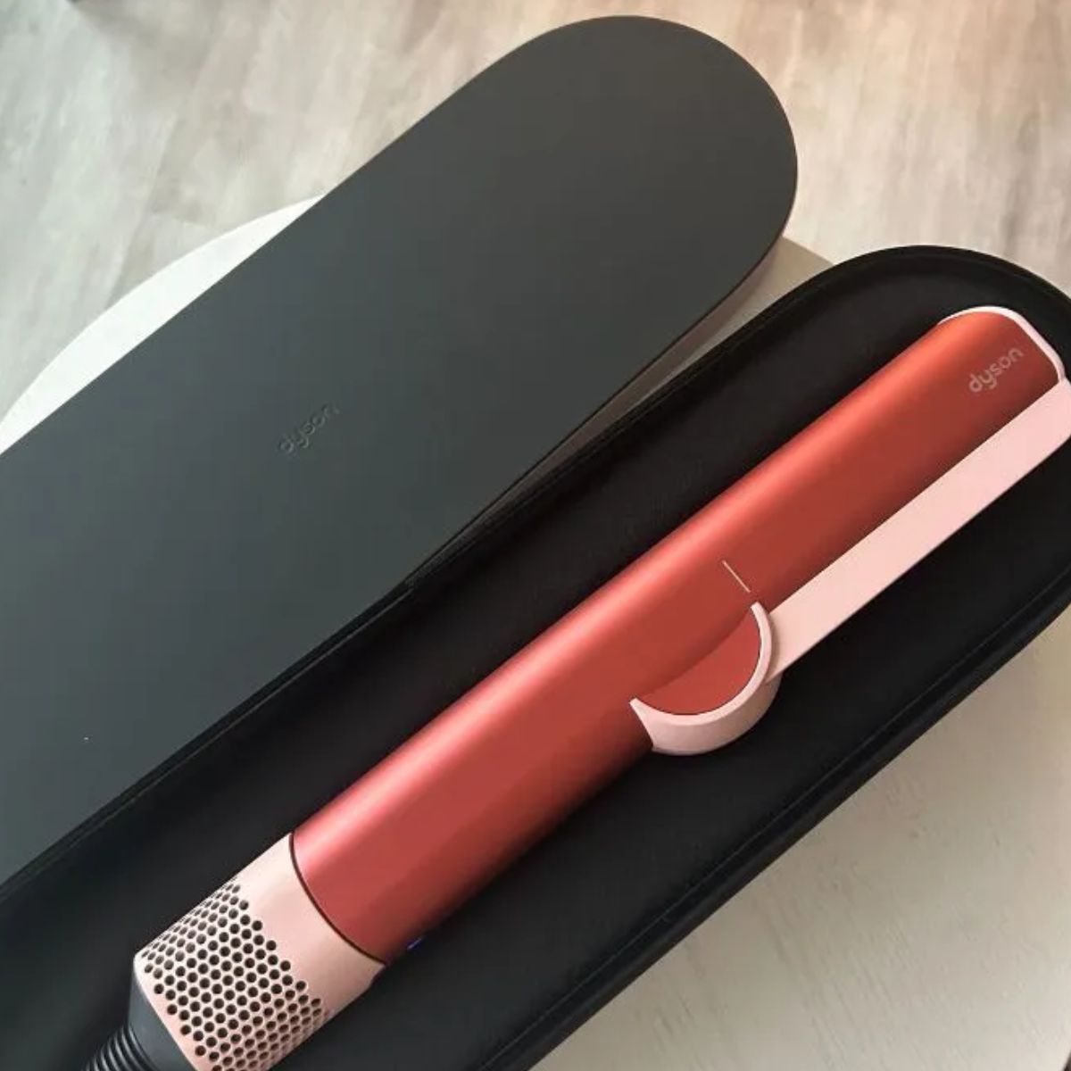 A picture of the Dyson Airstrait in its case