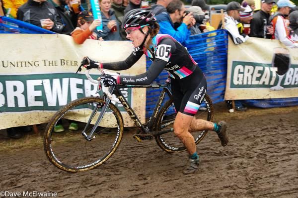 Gabby Day (Rapha Focus) moving up in the field