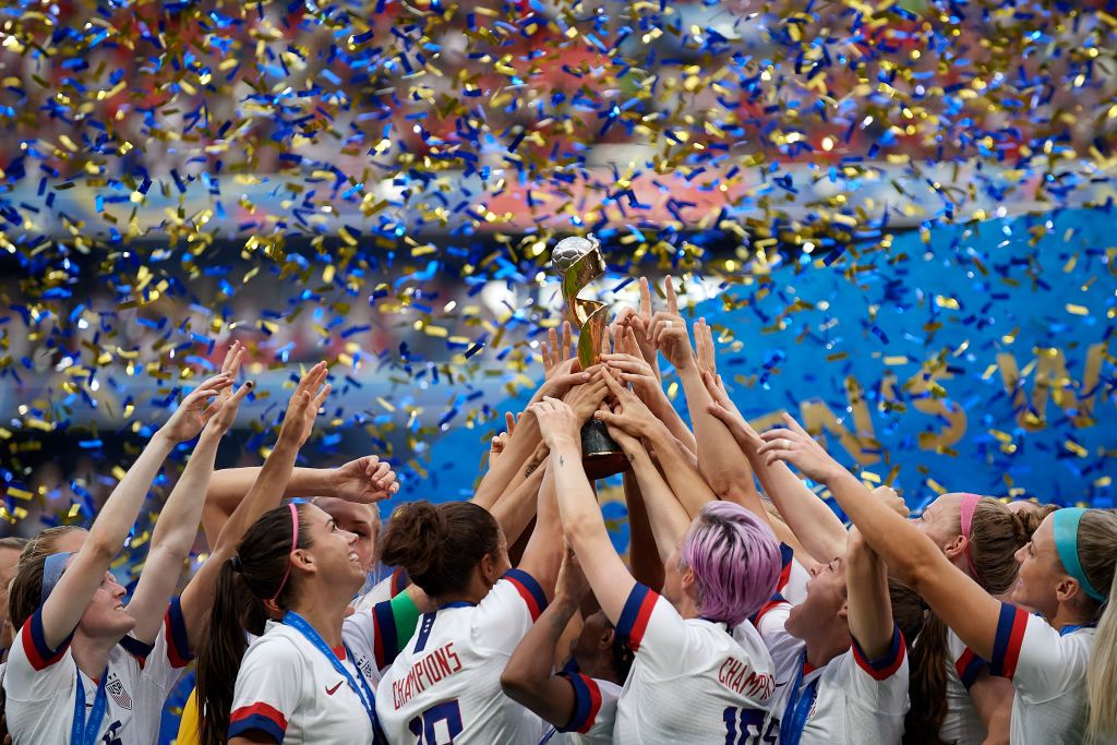 The United States celebrate winning the 2019 Women&#039;s World Cup