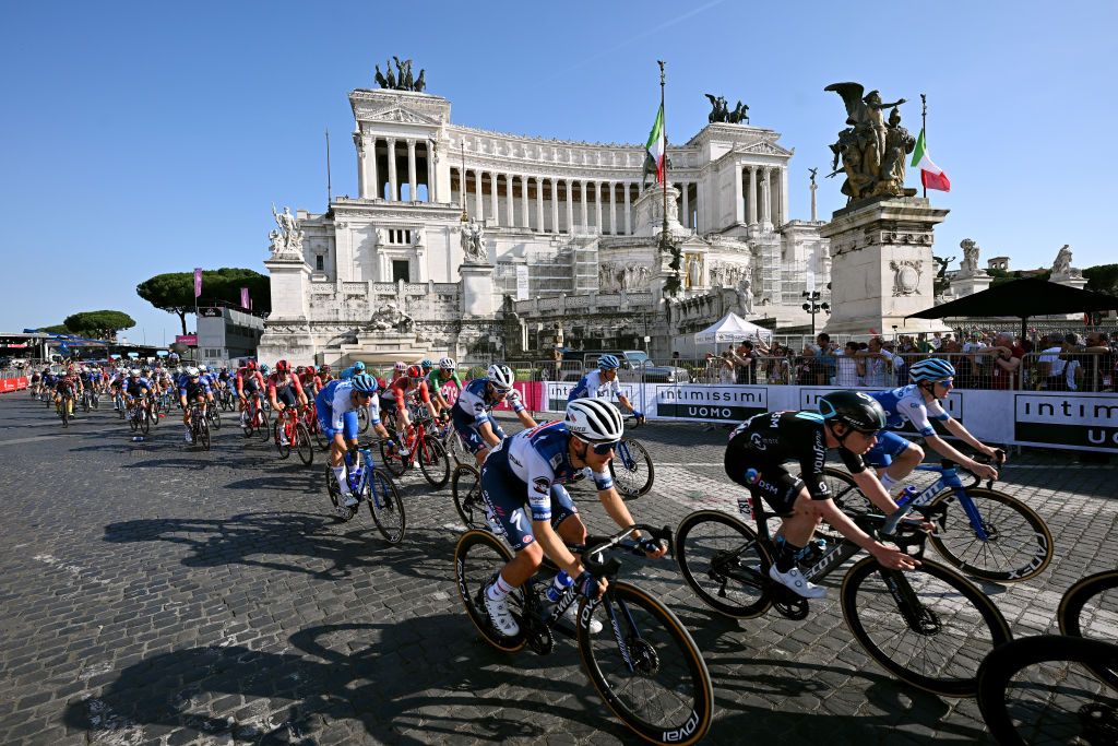 ROME ITALY MAY 28 LR Ilan Van Wilder of Belgium and Team Soudal Quick Step Alberto Dainese of Italy and Team DSM and a general view of the peloton competing at the Piazza Venezia during the 106th Giro dItalia 2023 Stage 21 a 126km stage from Rome to Rome UCIWT on May 28 2023 in Rome Italy Photo by Stuart FranklinGetty Images