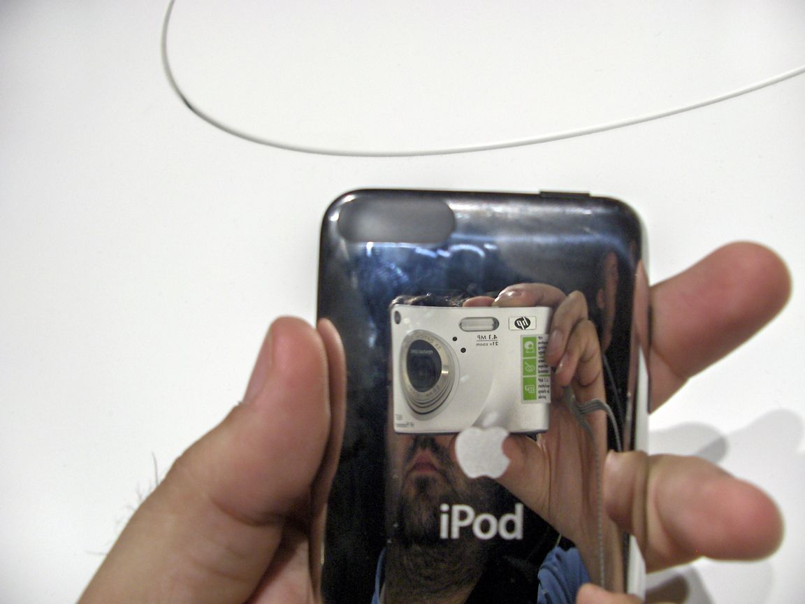 iPod Touch: Wi-Fi Aerial