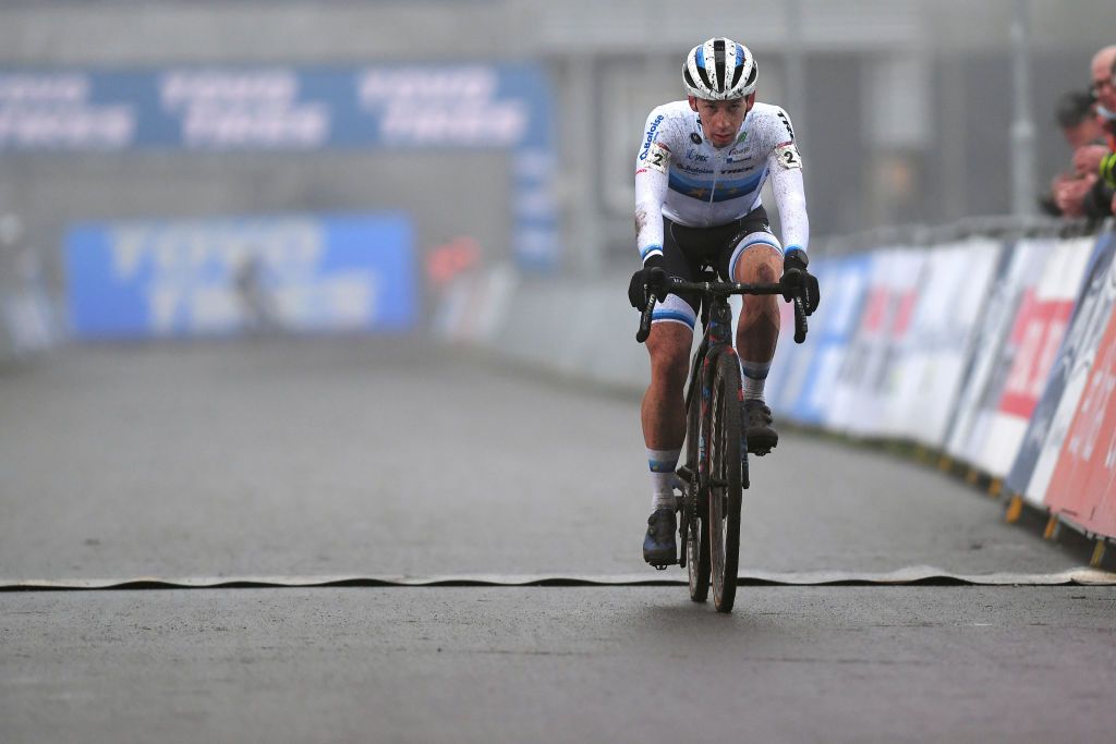 Lars van der Haar won the elite men&#039;s Dutch Cyclo-cross National Championship on Sunday 