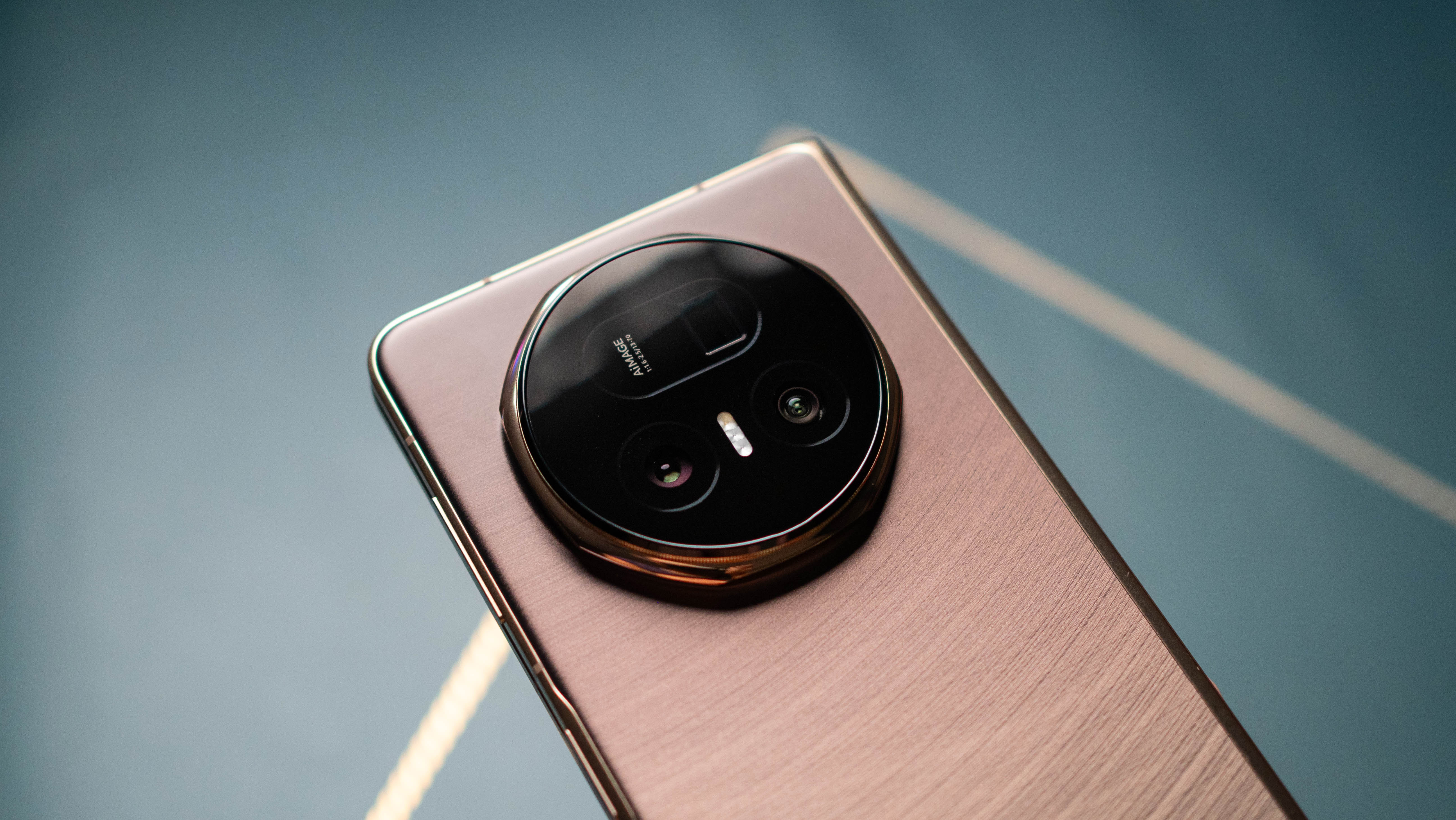 Honor Magic V5 review on Android Central