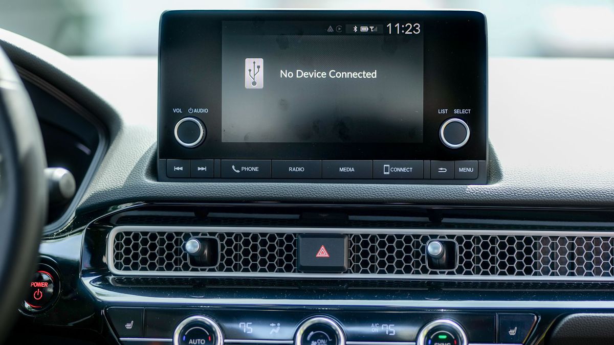 2025 Honda Civic Sport Hatchback Hybrid test drive.