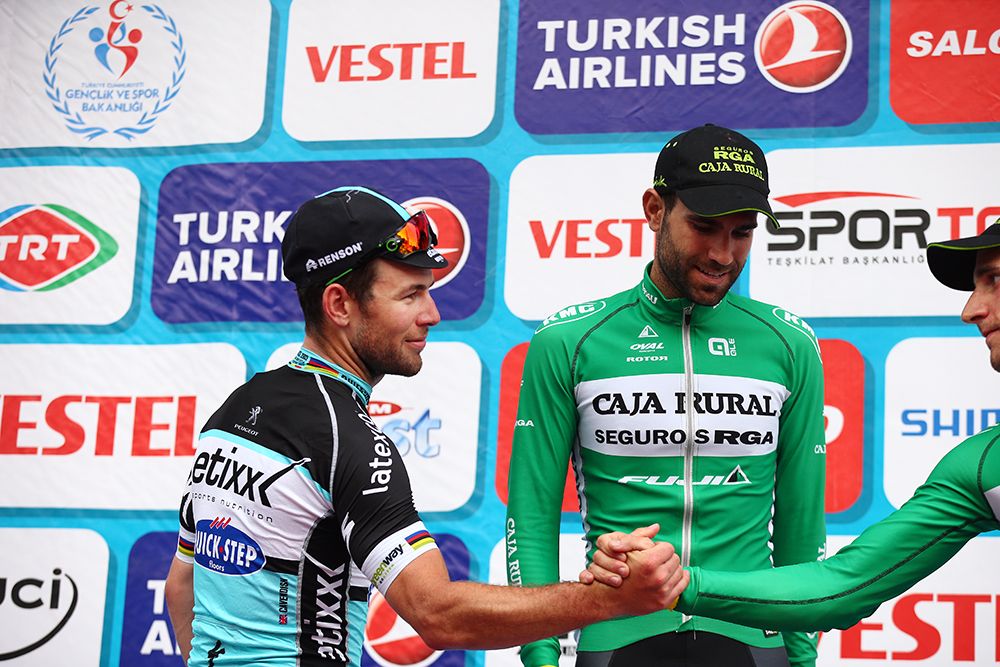 Mark Cavendish and Carlos Barbero (Caja Rural)