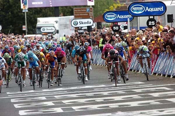 The sprinters battle it out into Canterbury.