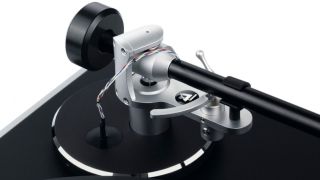 Clearaudio Concept turntable review: A close-up of the Clearaudio Concept's arm