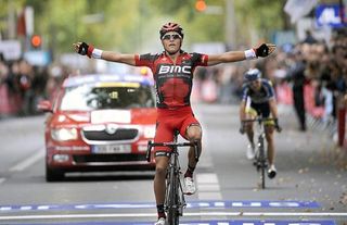 Greg Van Avermaet (BMC) wins Paris-Tours from a two-man escape.