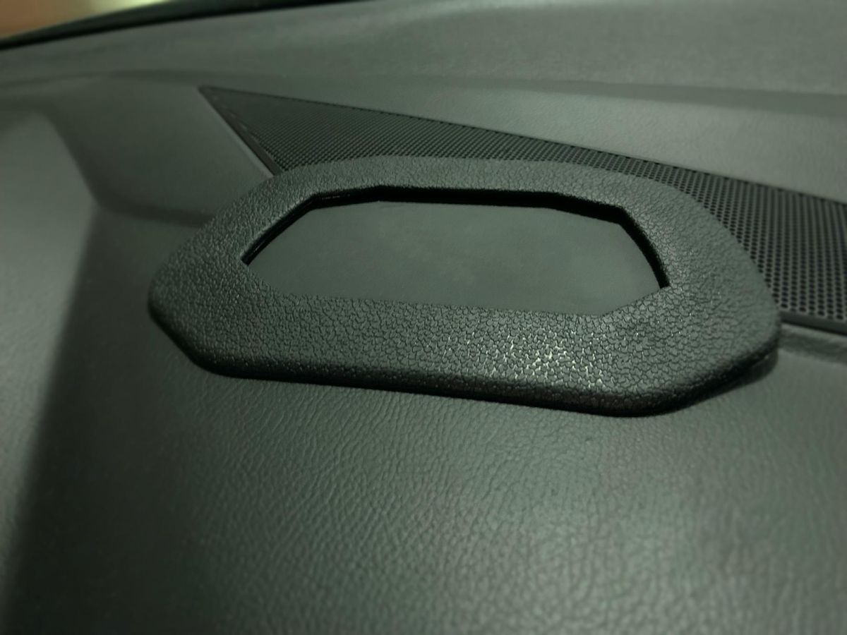 Lanmodo Vast anti-slip mat sitting on a dashboard