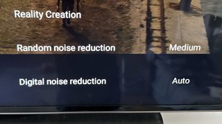 TV picture setting menu with noise reduction adjustments