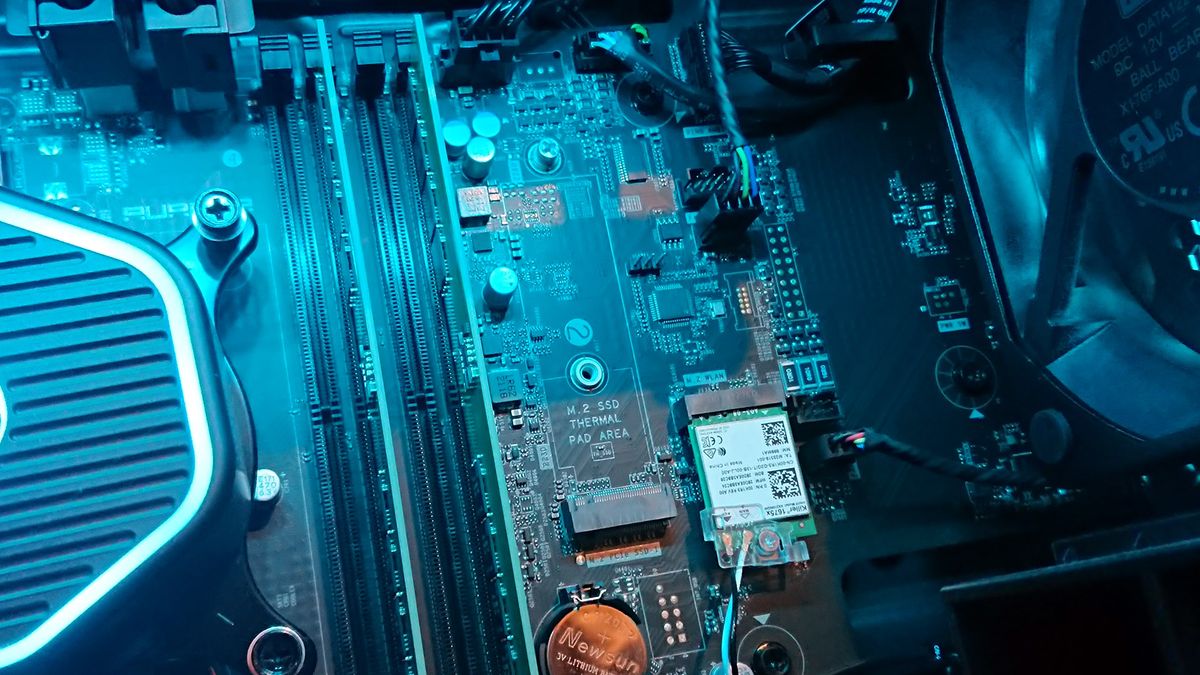 Alienware Aurora R13 M.2 SSD slot