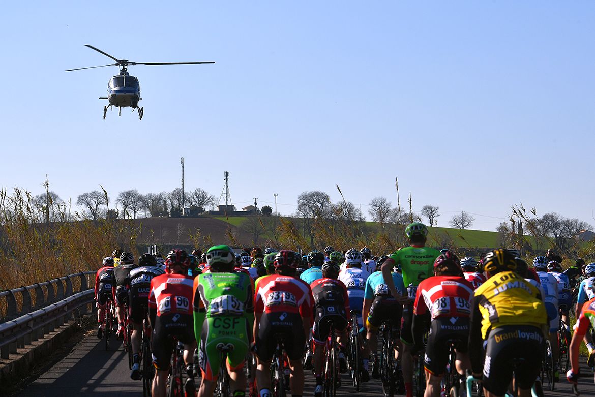 A helicopter hovers over the bunch on Stage 6 of Tirreno-Adriatico