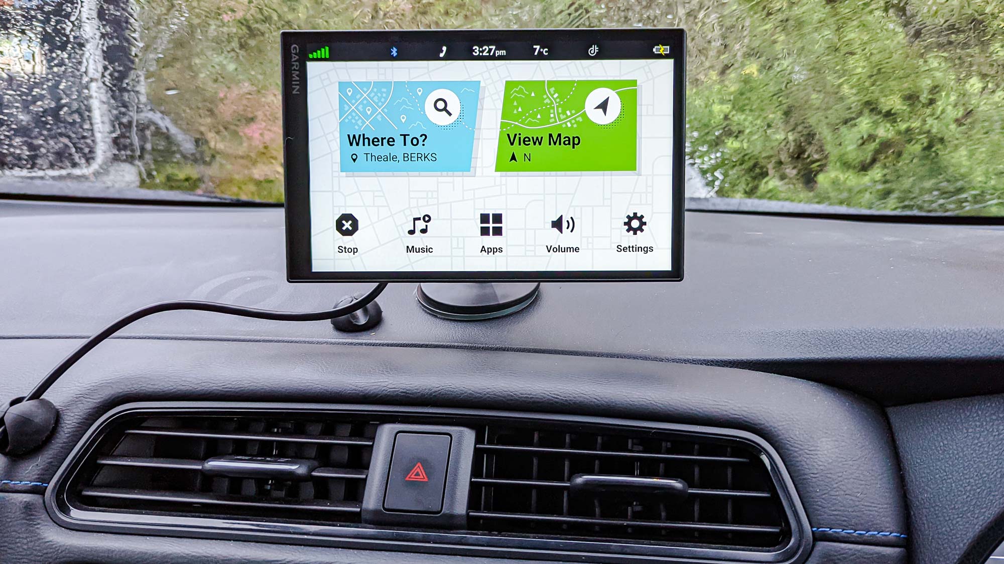 Garmin drivesmart 86 display on dash