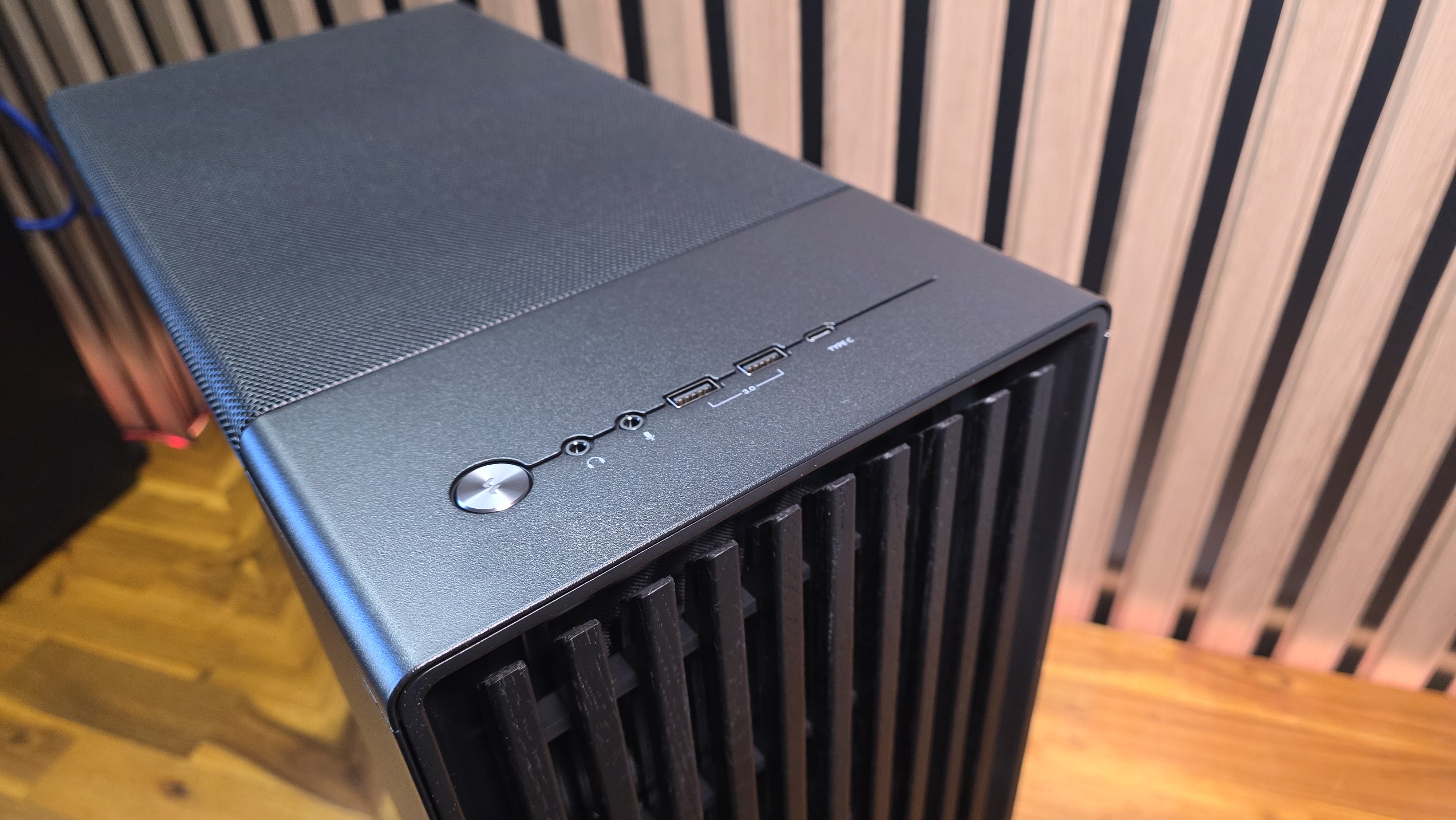 Fractal Design North and North XL