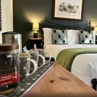 The Red Lion, BakewellDistance to Chatsworth:Tripadvisor rating: The Red Lion, BakewellDistance to Chatsworth:Tripadvisor rating: