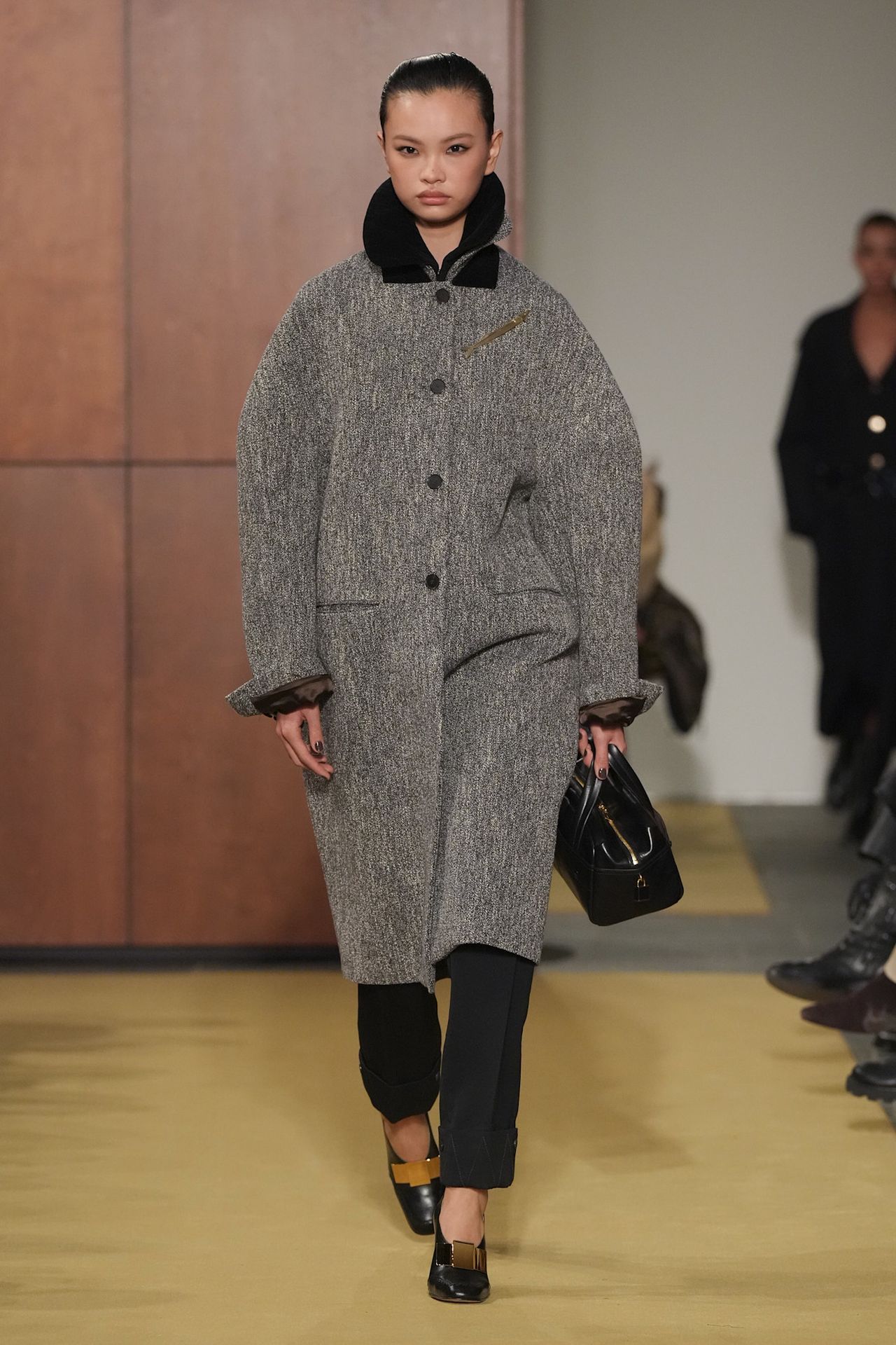 models on the Fall 2026 Tory Burch fashion show runway