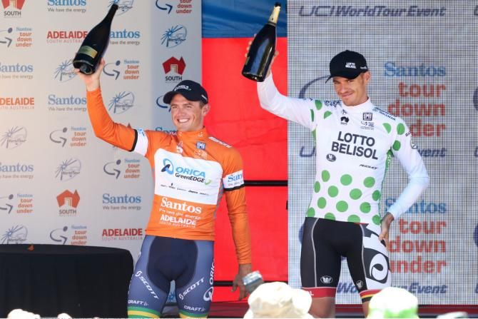 Simon Gerrans (Orica GreenEdge) and Adam Hansen (Lotto-Belisol) celebrate victory