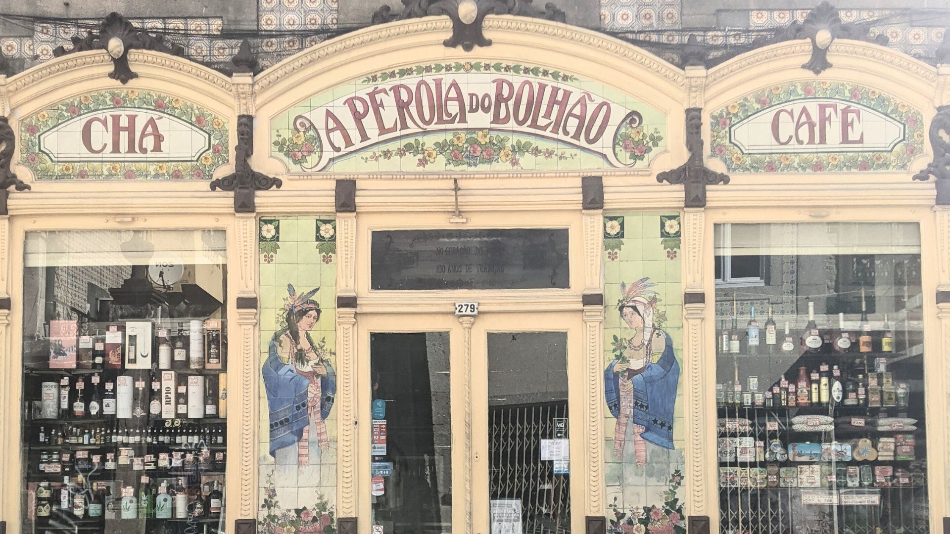 A Pérola do Bolhão, Porto, Portugal