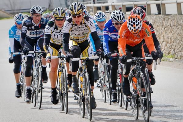 A small break that included Jens Voigt (Saxo Bank) formed but only lasted 8 kms together.