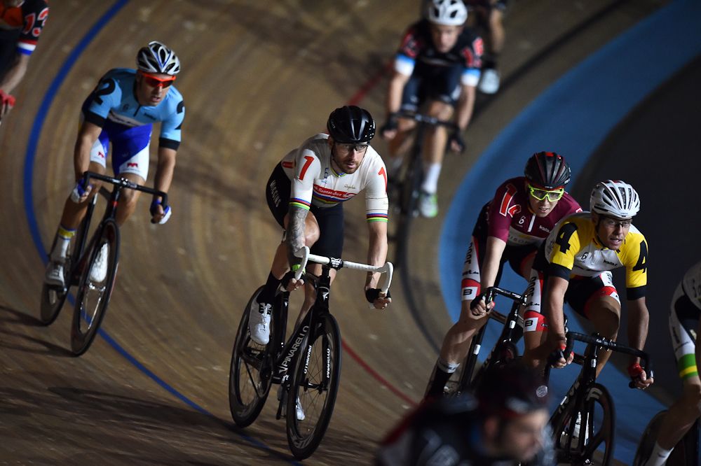 Bradley Wiggins competes in the Six day London on opening night.