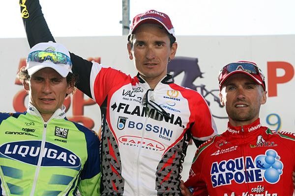 Mikhaylo Khalilov (Ceramica Flaminia-Bossini Docce) tops the podium