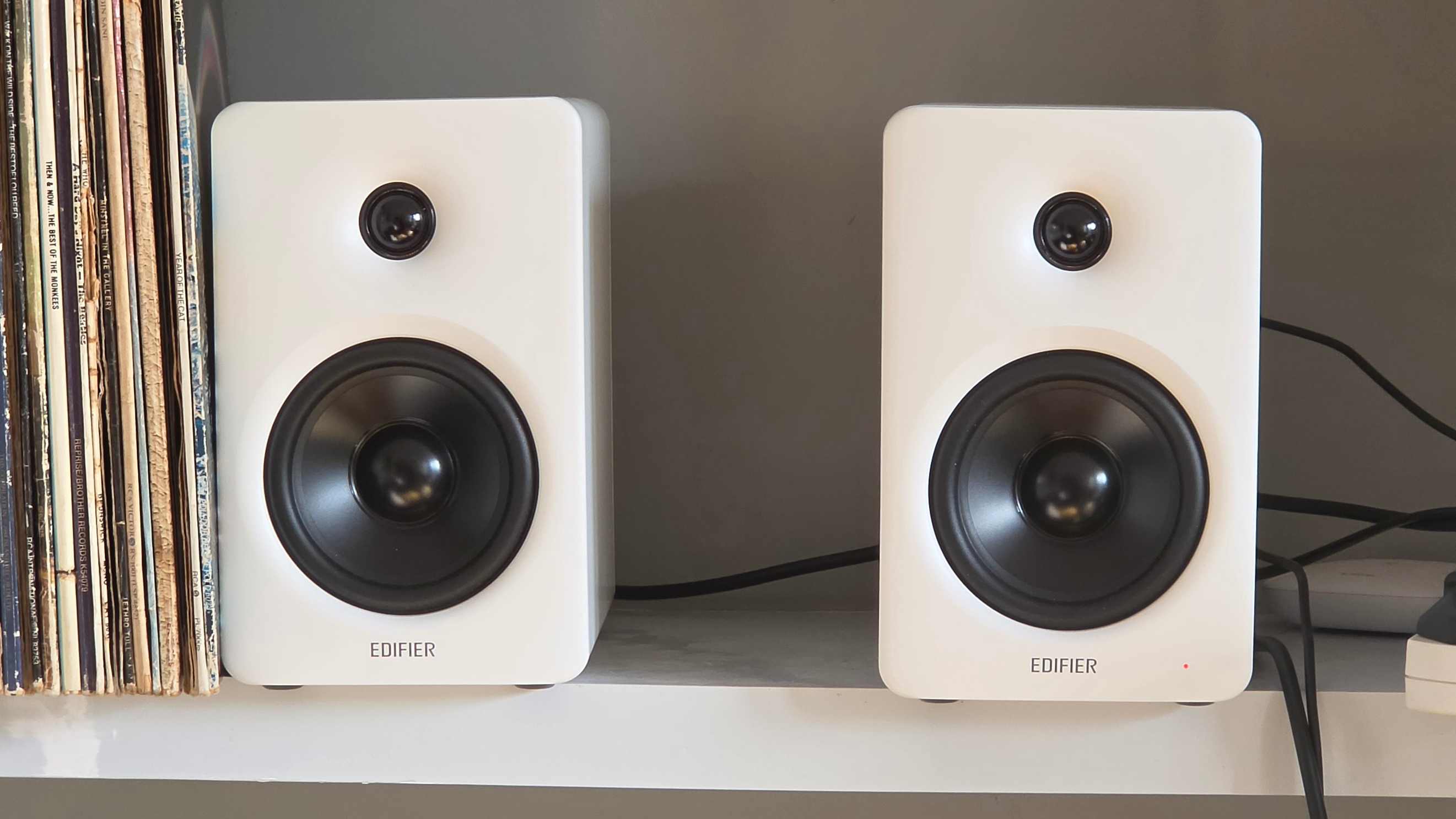 The two Edifier M90 units besides each other.