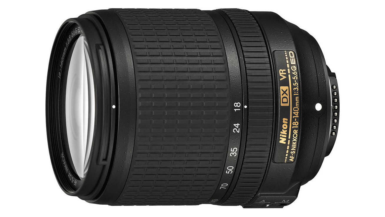 Nikon AF-S DX18-140mm f/3.5-5.6G ED VR美品