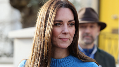 kate middleton blue jumper