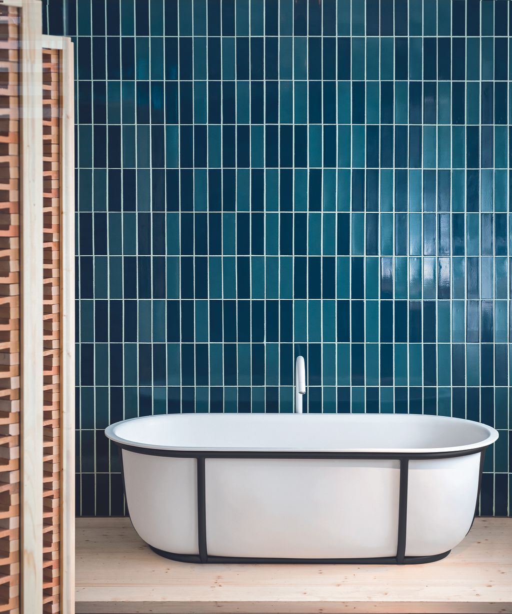 The Best Freestanding Baths: 16 Wow-Worthy Modern Baths
