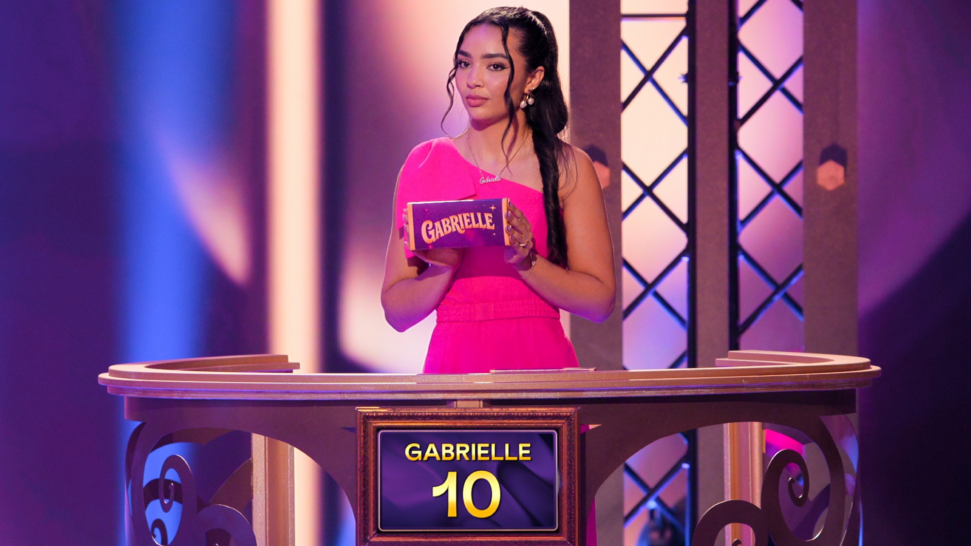 Gabby in Episode 109 of WONKA'S THE GOLDEN TICKET