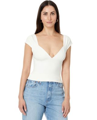 Korset Putih V-Neck Cami