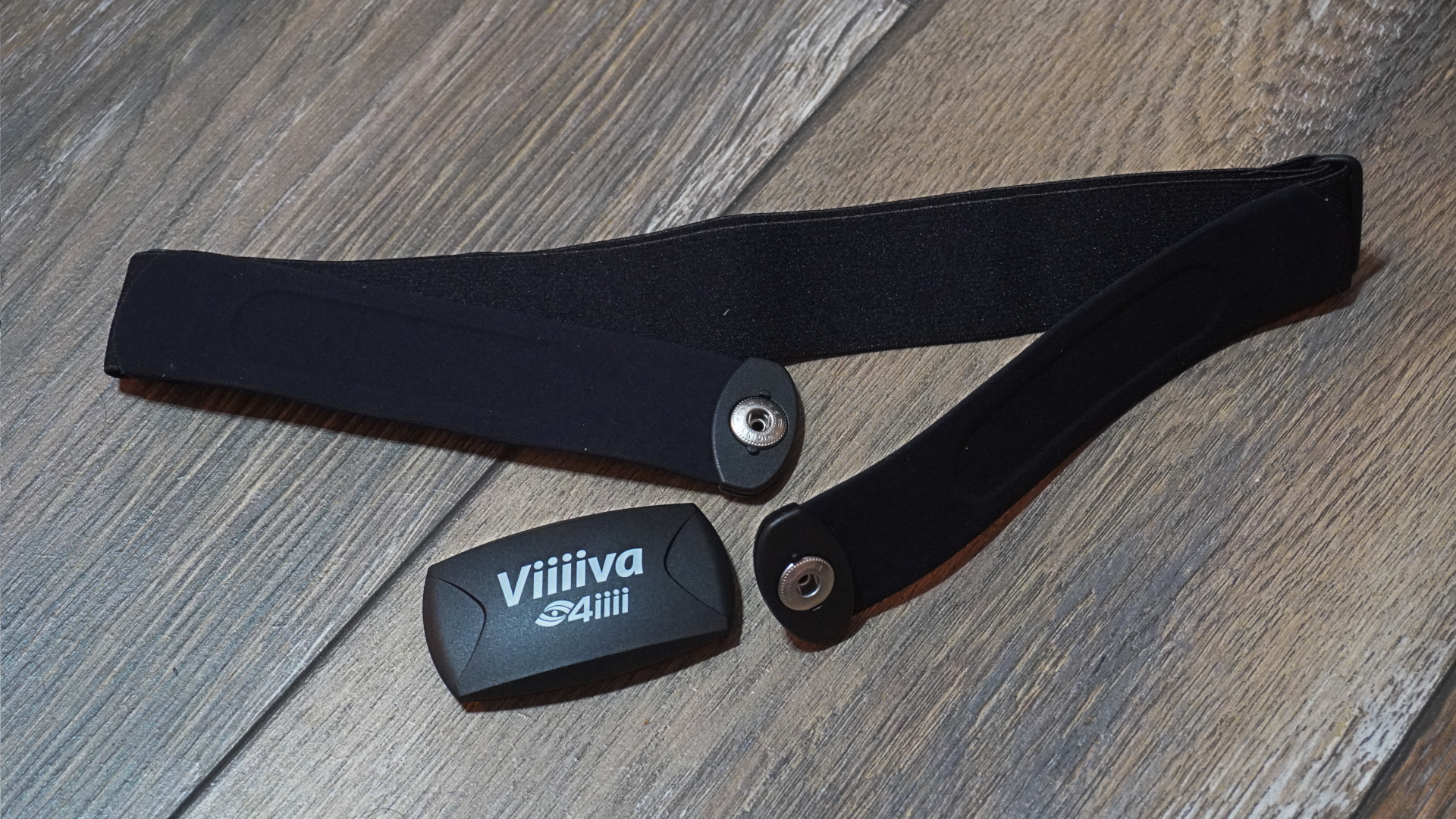 Image shows 4iiii Viiiiva HRM