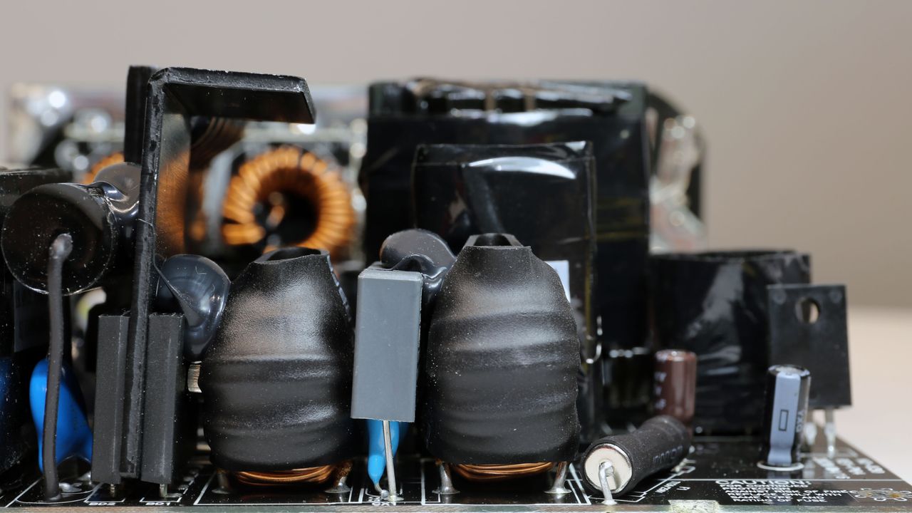 Thermaltake Toughpower GF2 ARGB 850W
