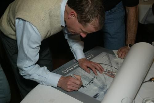 Andy Hampsten's autograph still in demand