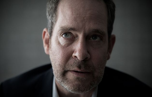 Tom Hollander in Baptiste