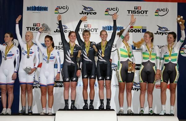 Women's team pursuit podium: Great Britain (2nd), New Zealand (1st) and Australia (3rd)