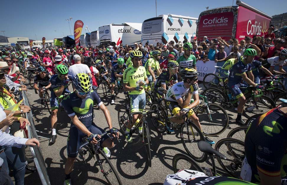 The peloton await the start of stage 3 of the Vuelta a Espana