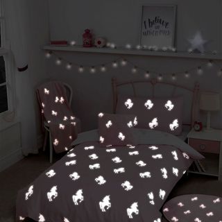 glow in the dark unicorn bedding