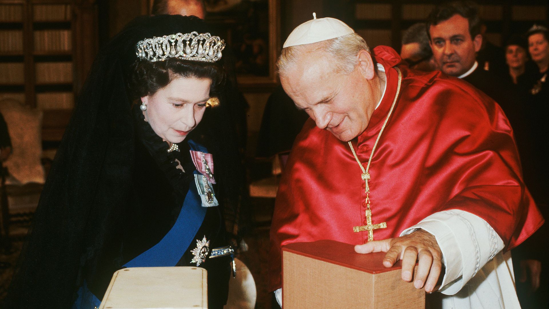Queen Elizabeth II and Pope John Paul II