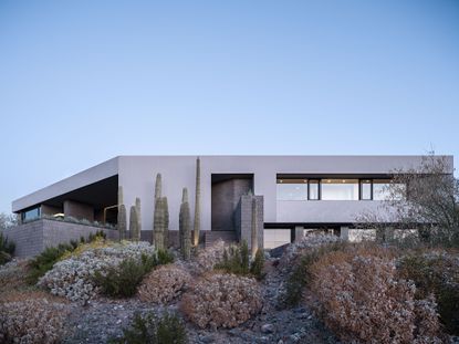 Arizona home Shifted Horizon by A-I-R, block built minimalist home, textured and monolithic looking in desert environment