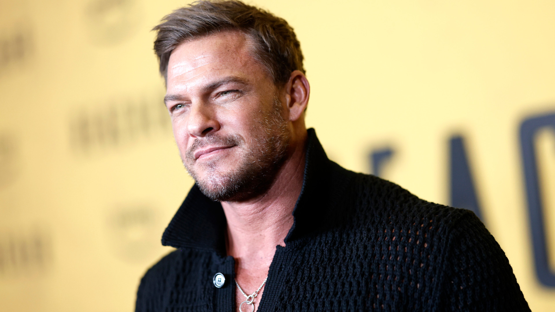 Alan Ritchson at Reacher premier