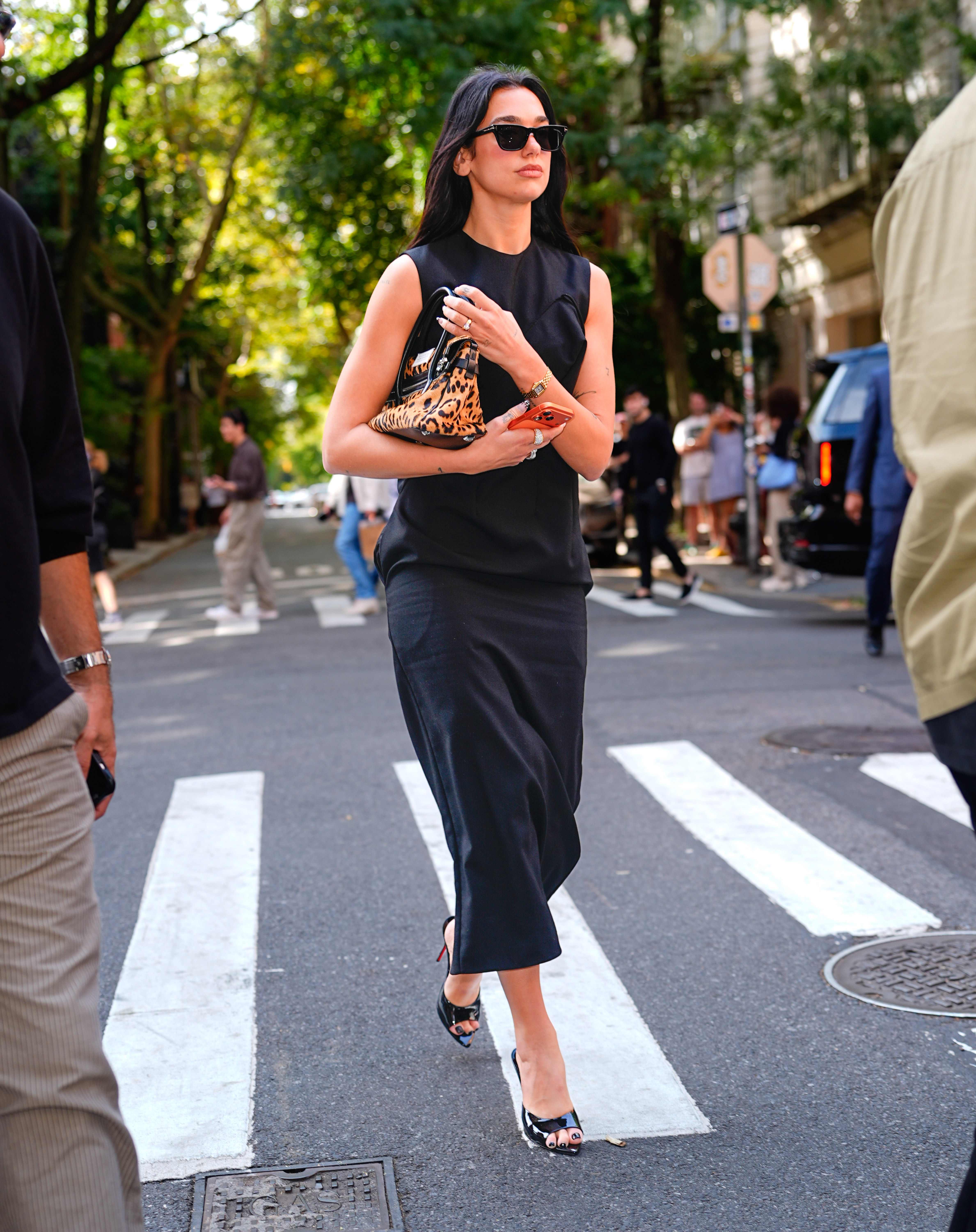 Street Style New Year's Eve inspo outfits