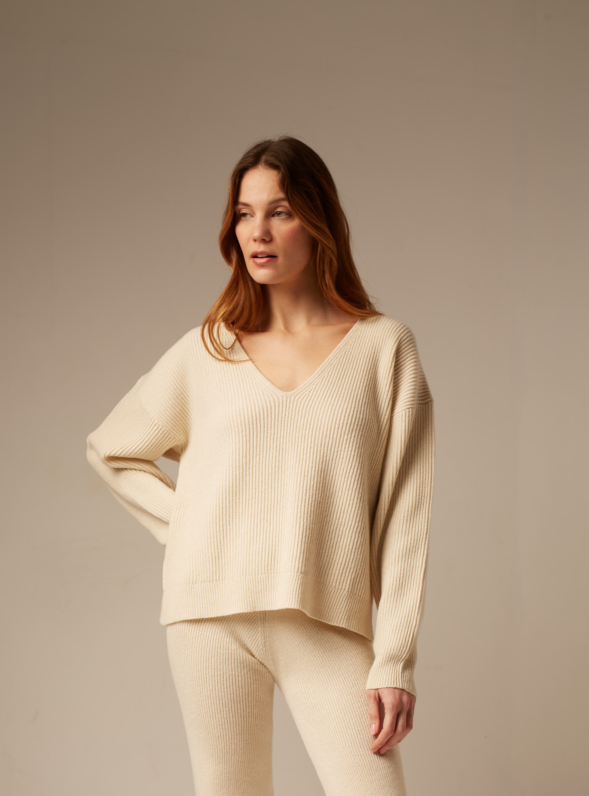 Stella | Cashmere Oversized V- Neck Jumper