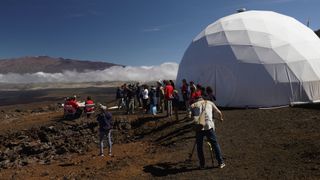 hi-seas v crew images mauna loa