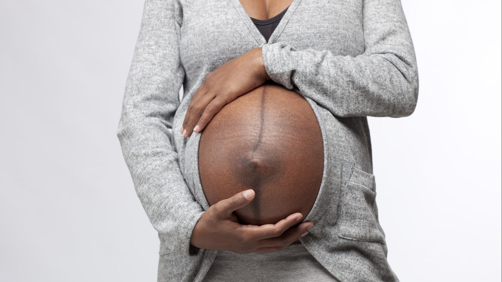 Linea nigra find out what that pregnancy belly line means