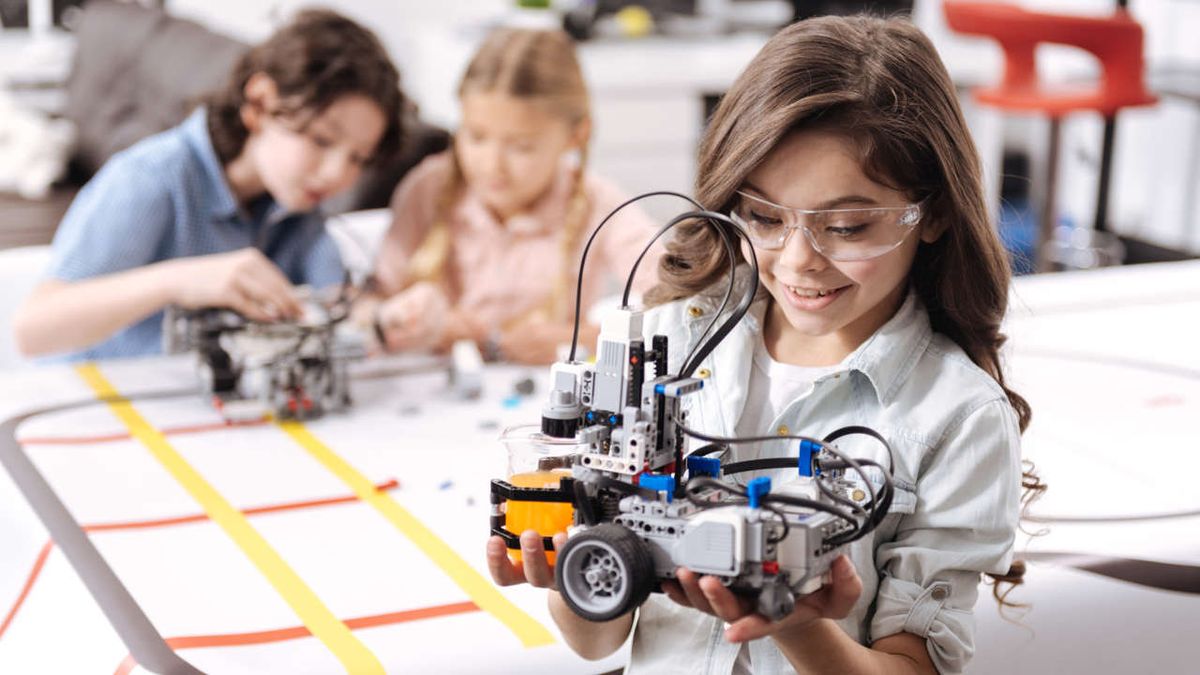 What is Robotics? A Curriculum Challenge | Tech & Learning