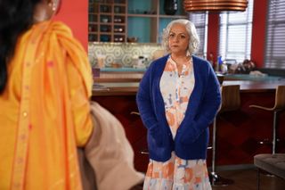Misbah Maalik panics when there's a guest arrival in Hollyoaks.