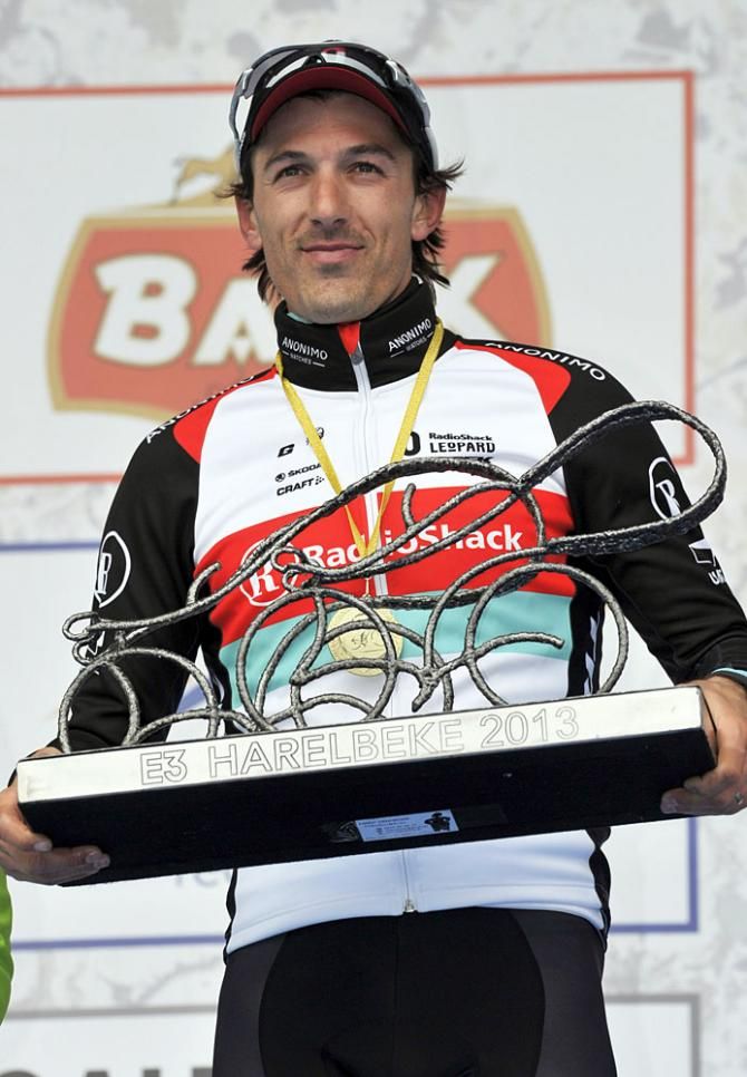 Fabian Cancellara (RadioShack - Leopard) with his trophy